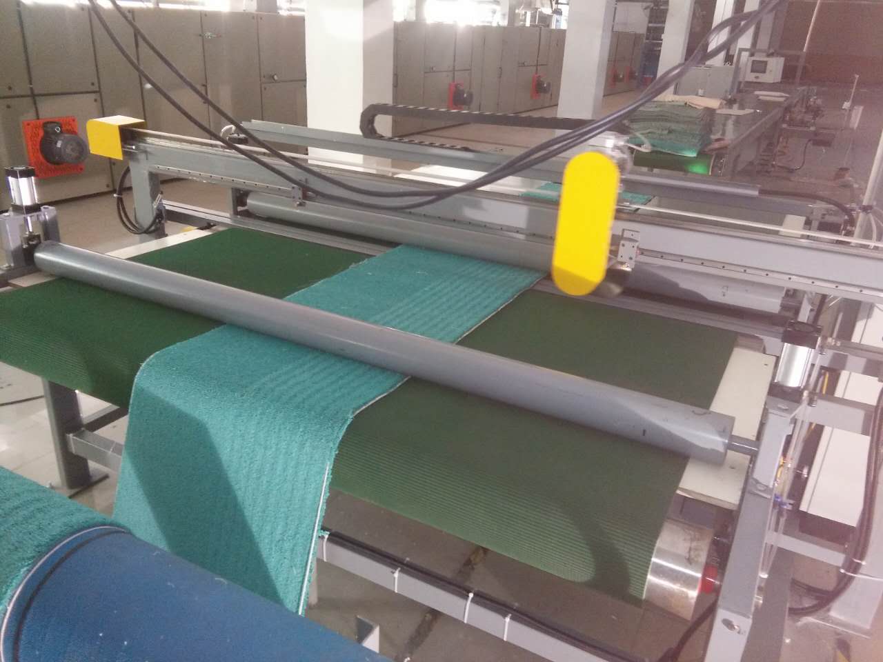 自動(dòng)橫切刀